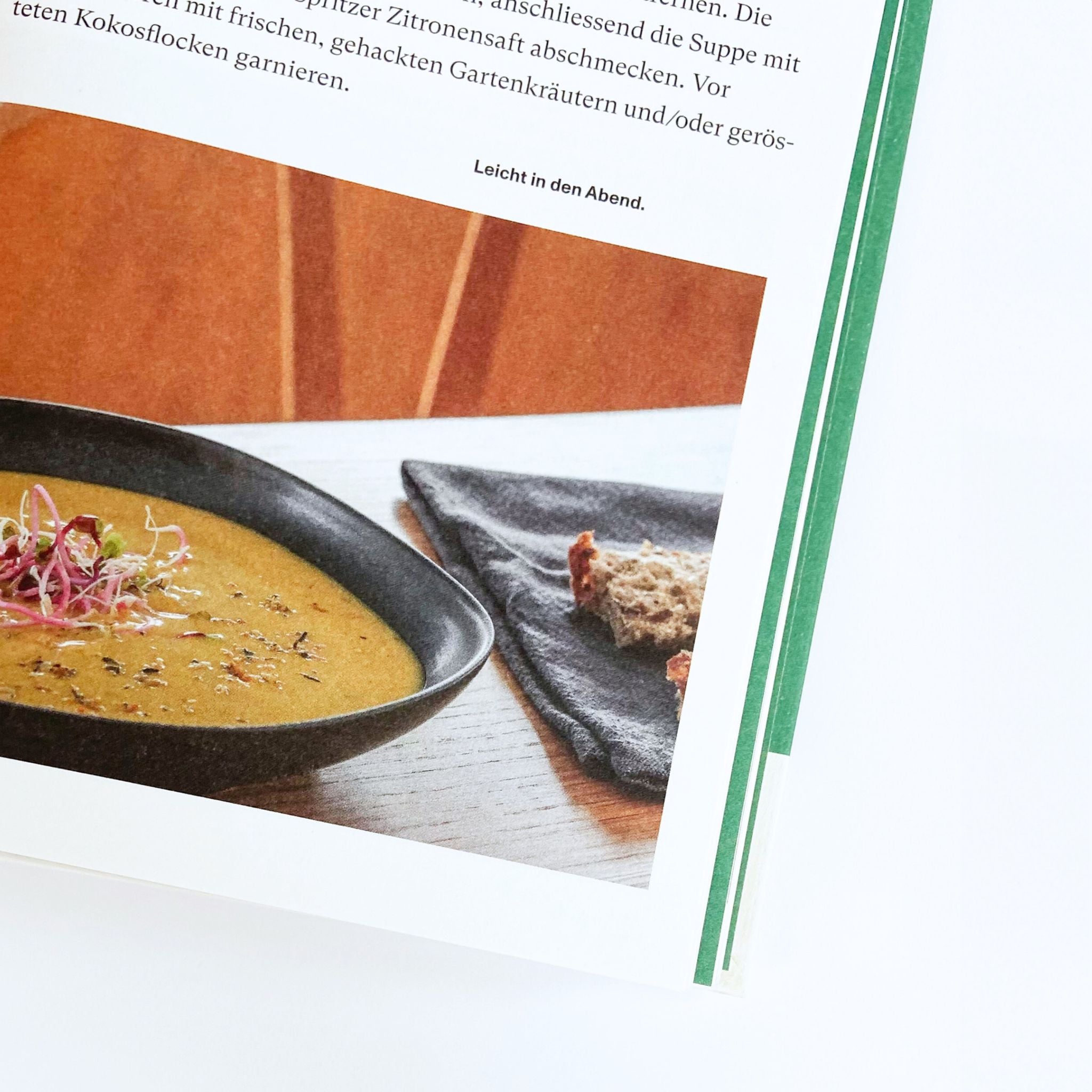 AYURVEDA LOVE by Isabelle Bietenholz-Lieger & Prof. Dr. Martin Mittwede