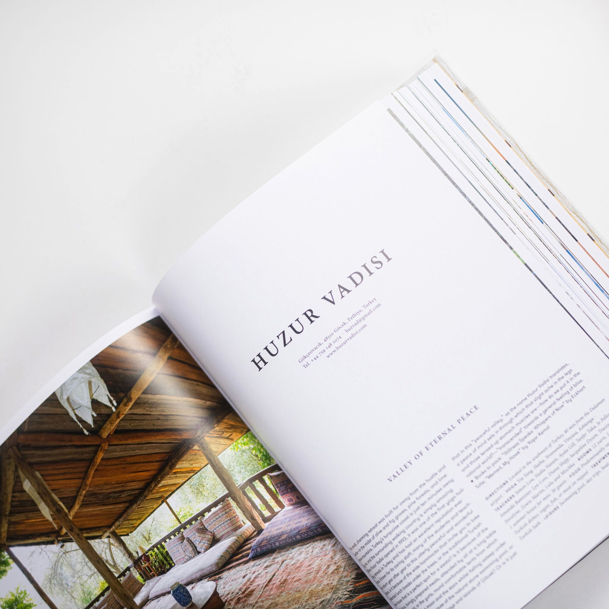 GREAT ESCAPES YOGA by Angelika Taschen